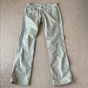 Kuhl women’s pants sz 6 beige